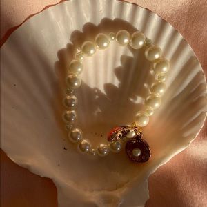 DAKOTA JINX ENAMEL SHELL PEARL FRIENDSHIP BRACELET
